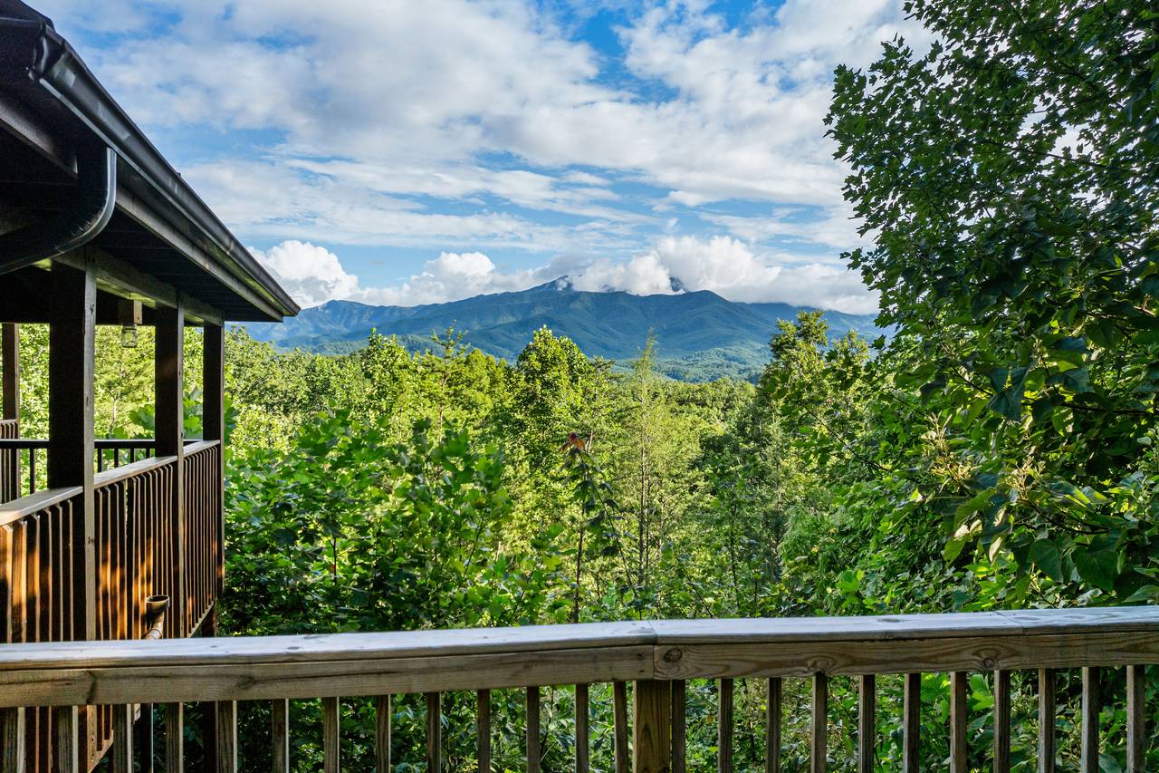 Expansive Decks with Smoky Mountain Views Expansive Decks with Smoky Mountain Views