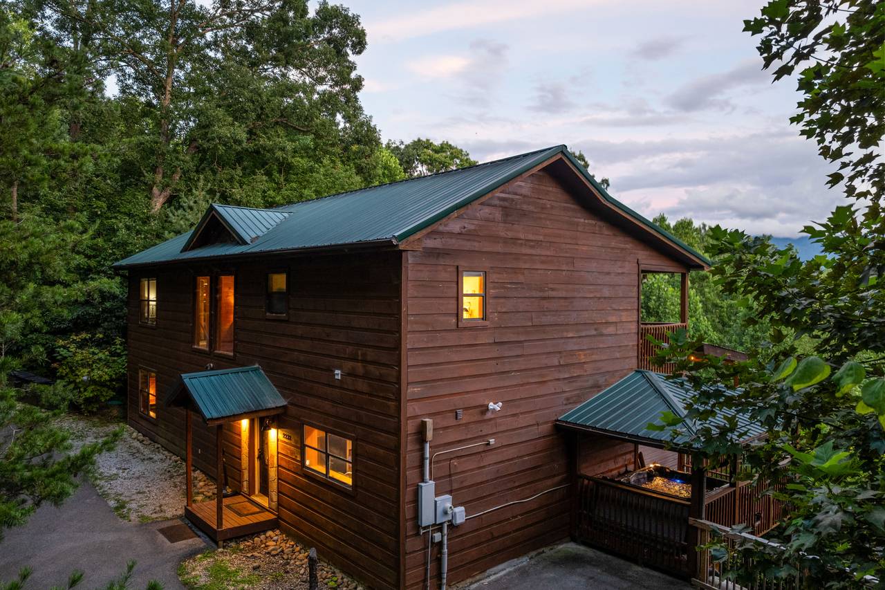 Stay at Smoky Mountain Timeless offered by Bear Tracts Stay at Smoky Mountain Timeless offered by Bear Tracts
