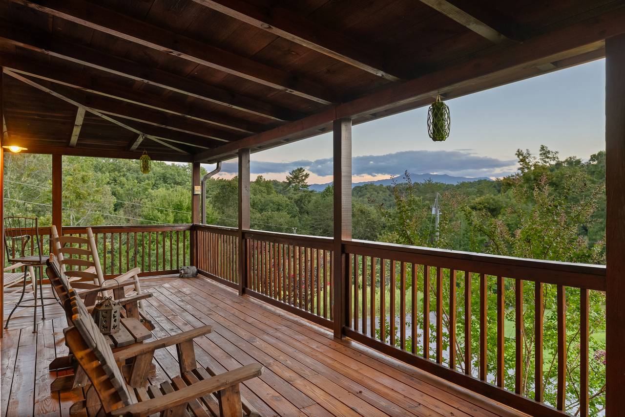 Deck seating for enjoying peaceful mornings Deck seating for enjoying peaceful mornings