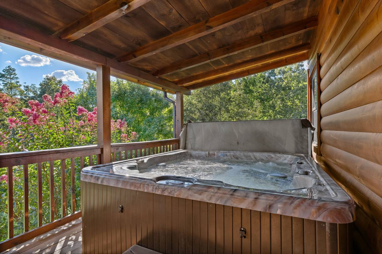 Deck with hot tub & views of Mt. Le Conte Deck with hot tub & views of Mt. Le Conte