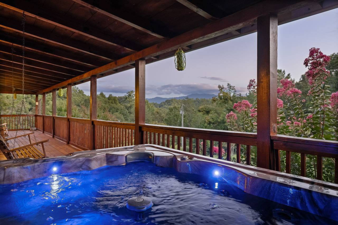 Deck with hot tub & views of Mt. Le Conte Deck with hot tub & views of Mt. Le Conte