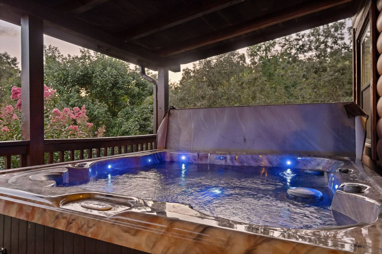 Deck with hot tub & views of Mt. Le Conte Deck with hot tub & views of Mt. Le Conte