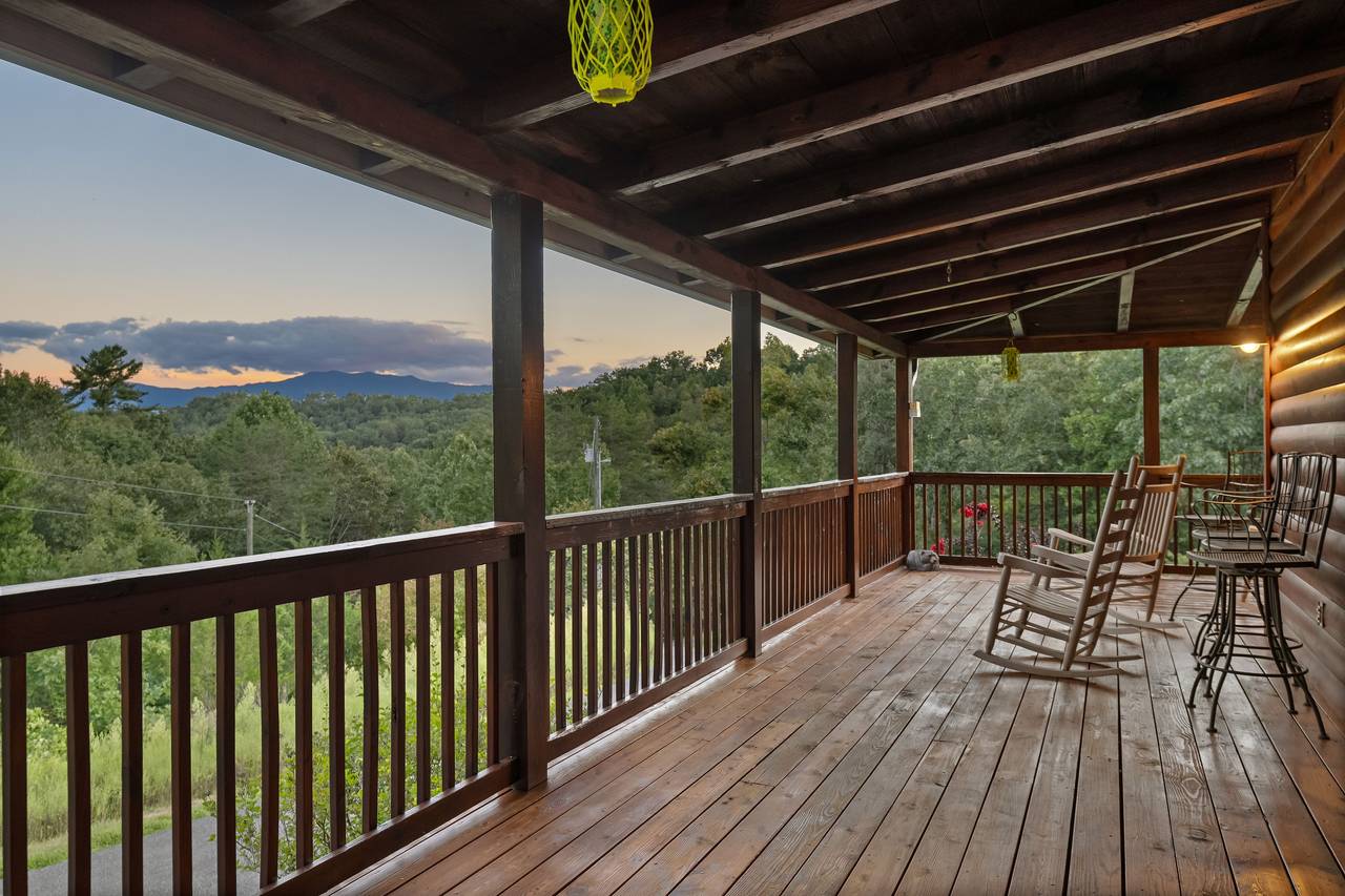 Deck seating for enjoying peaceful mornings Deck seating for enjoying peaceful mornings