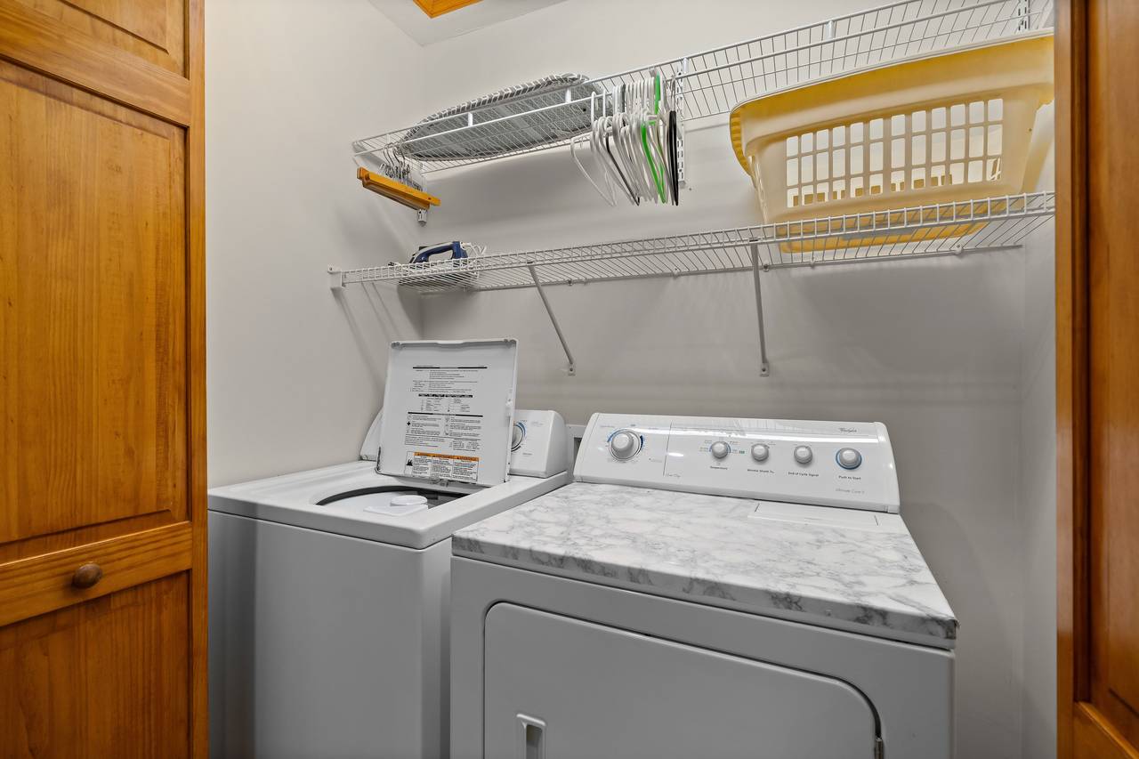 Full size washing machine and dryer Full size washing machine and dryer