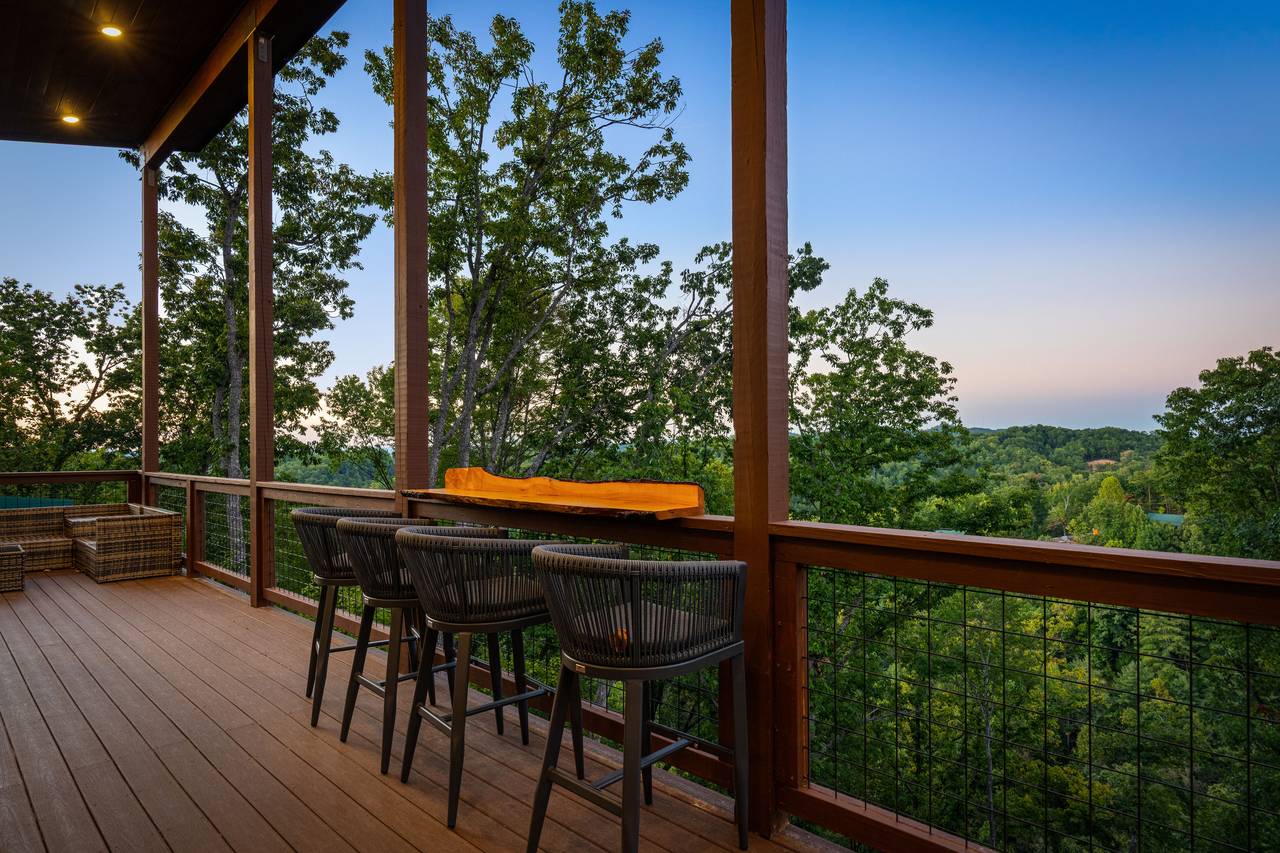 <span class="name">Outdoor ledge seating with stunning Smoky Mountain backdrop</span> <span class="name">Outdoor ledge seating with stunning Smoky Mountain backdrop</span>