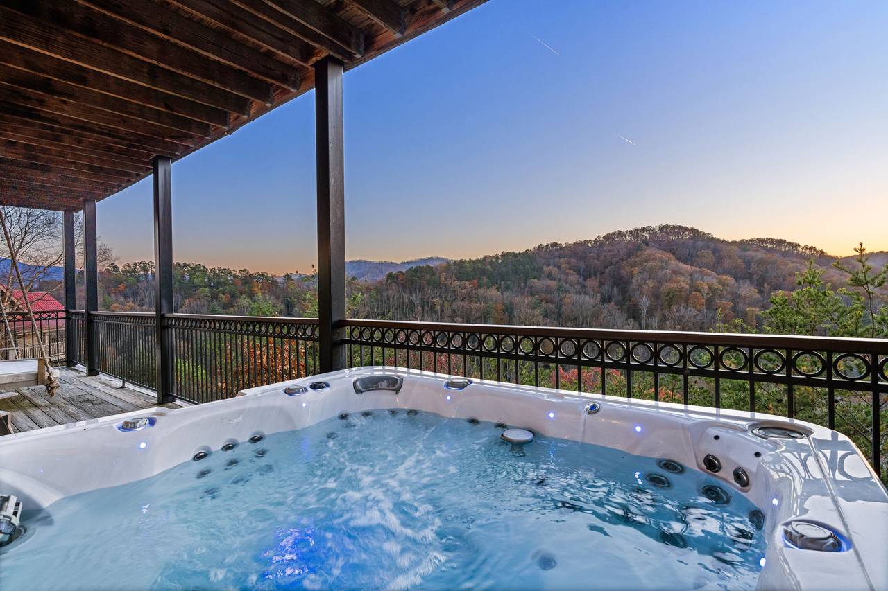 <span class="name">Hot tub with private views of mountains & treetops</span> <span class="name">Hot tub with private views of mountains & treetops</span>