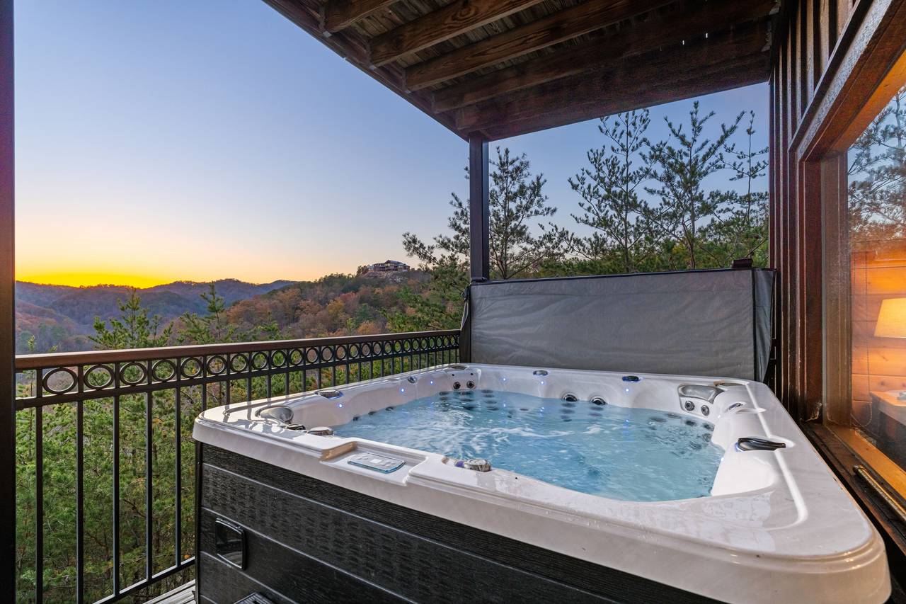 <span class="name">Hot tub with private views of mountains & treetops</span> <span class="name">Hot tub with private views of mountains & treetops</span>