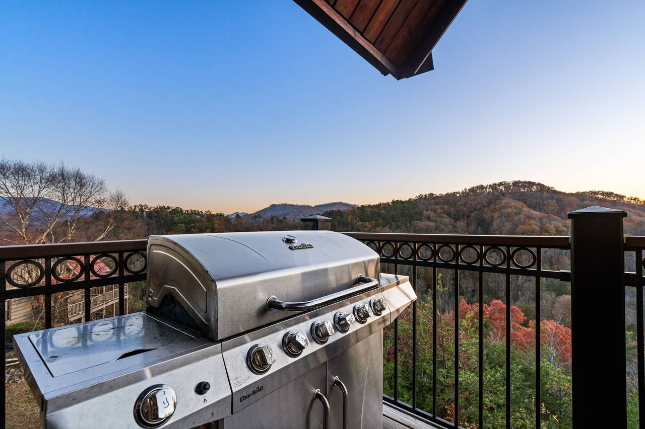 <span class="name">Cabin has a gas grill on the deck & charcoal grill out front</span> <span class="name">Cabin has a gas grill on the deck & charcoal grill out front</span>