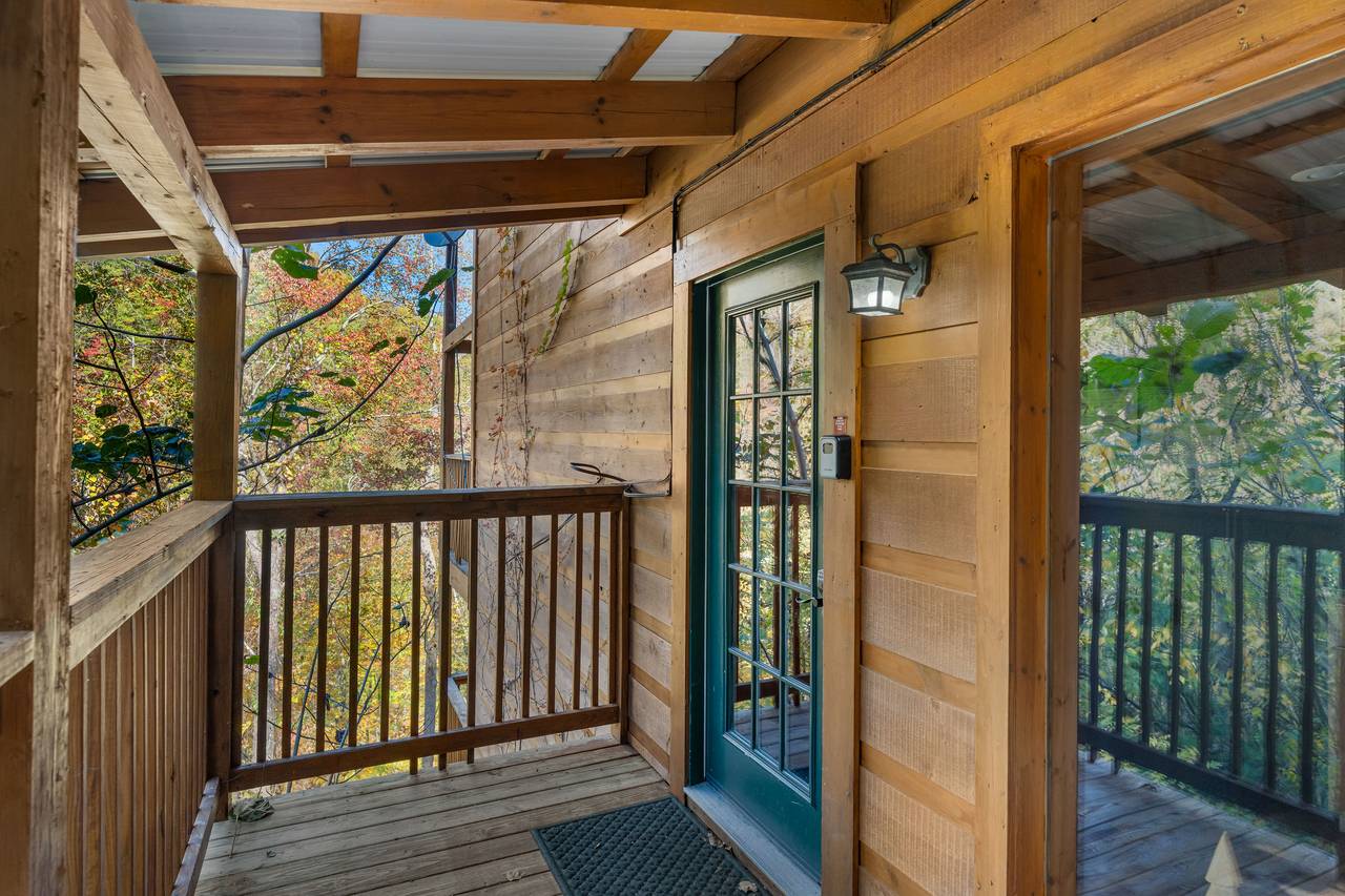 Welcome to Whispering Oak, offered by Bear Tracts! Welcome to Whispering Oak, offered by Bear Tracts!