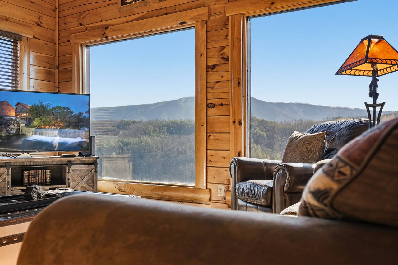 <span class="name">Entry-Level: Open living area with mountain views</span> <span class="name">Entry-Level: Open living area with mountain views</span>