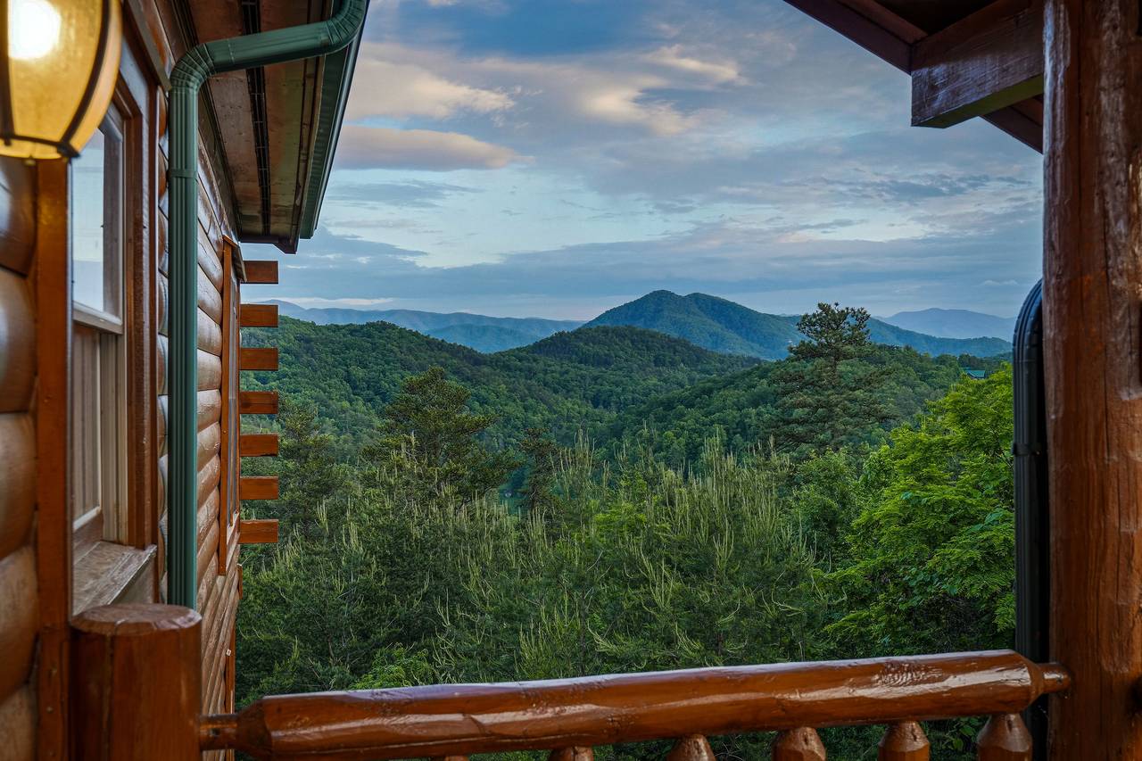<span class="name">Misty mountain mornings from the deck</span> <span class="name">Misty mountain mornings from the deck</span>