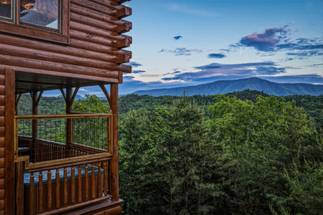<span class="name">Private hot tub with mountain views</span> <span class="name">Private hot tub with mountain views</span>