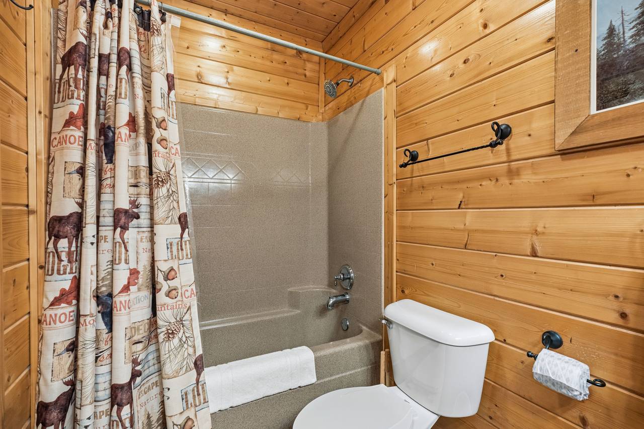 <span class="name">Full bathroom with shower & tub combo</span> <span class="name">Full bathroom with shower & tub combo</span>