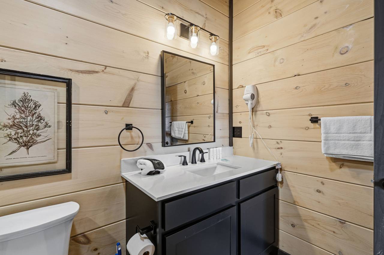 <span class="name">Full bathroom 4 with shower, modern fixtures, & hairdryer</span> <span class="name">Full bathroom 4 with shower, modern fixtures, & hairdryer</span>