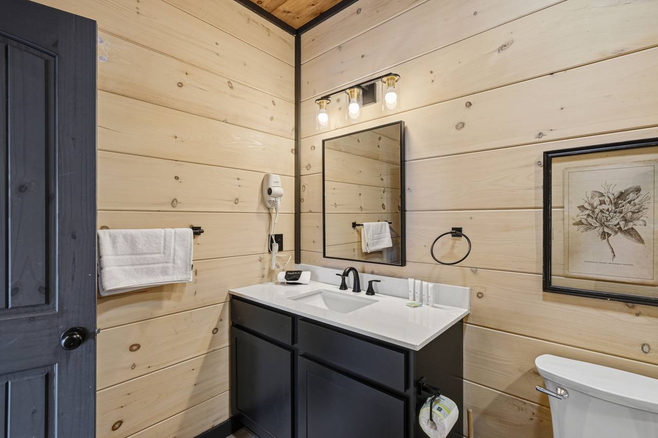 <span class="name">Full bathroom 3 with shower, modern fixtures, & hairdryer</span> <span class="name">Full bathroom 3 with shower, modern fixtures, & hairdryer</span>