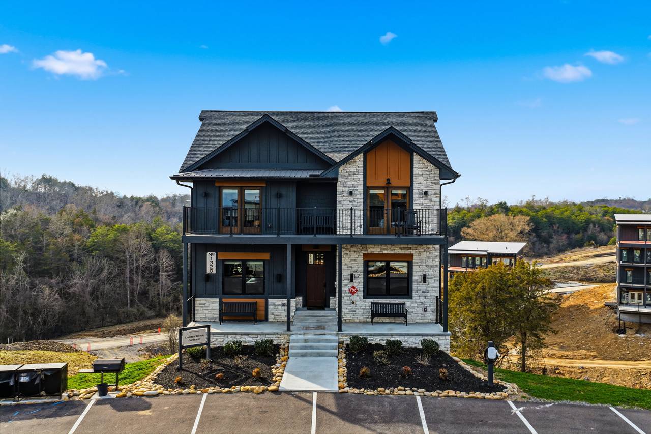 <span class="name">Welcome to Lazzee River Getaway, offered by Bear Tracts</span> <span class="name">Welcome to Lazzee River Getaway, offered by Bear Tracts</span>