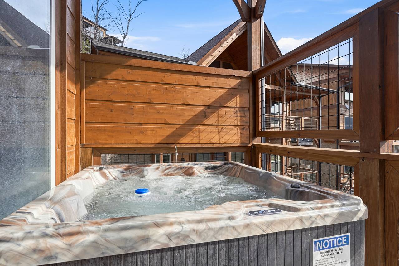 <span class="name">Hot tub soaking under Smoky skies</span> <span class="name">Hot tub soaking under Smoky skies</span>