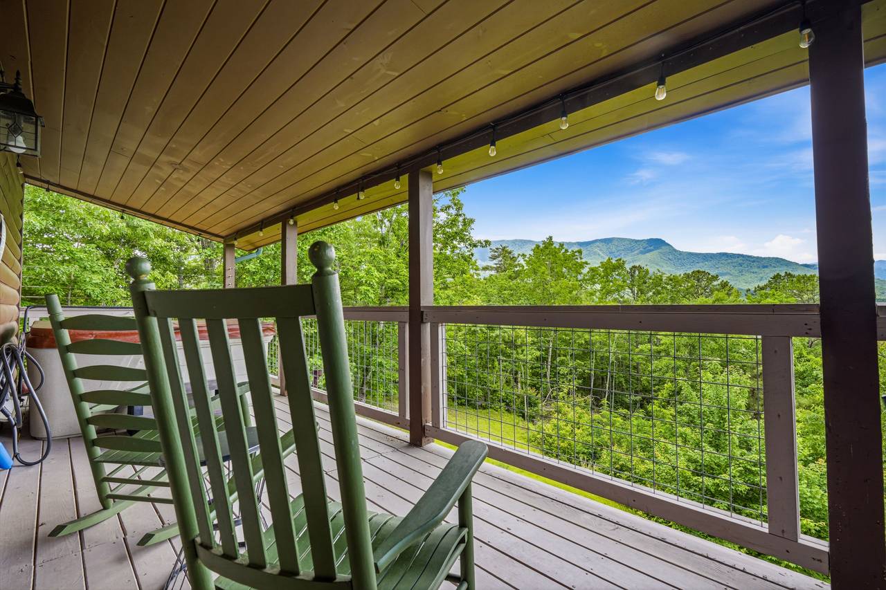 Mountain views and peaceful surroundings await Mountain views and peaceful surroundings await