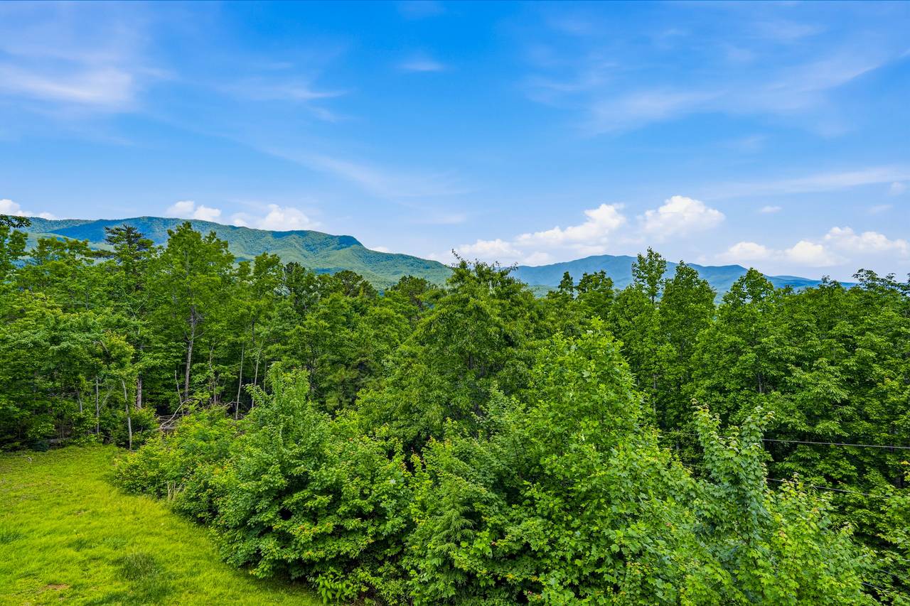 Take in stunning Smoky Mountain views day and night Take in stunning Smoky Mountain views day and night