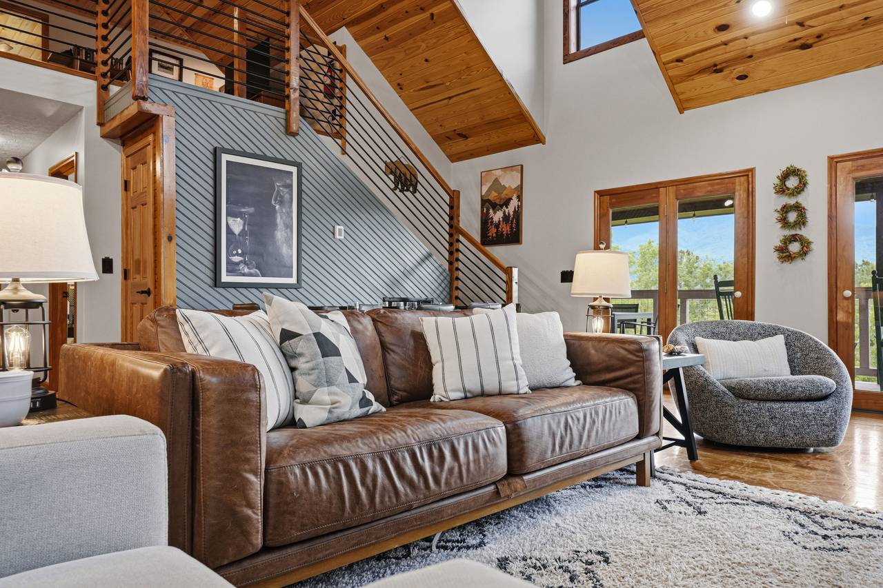 Cozy living room with fireplace and Smart TV Cozy living room with fireplace and Smart TV
