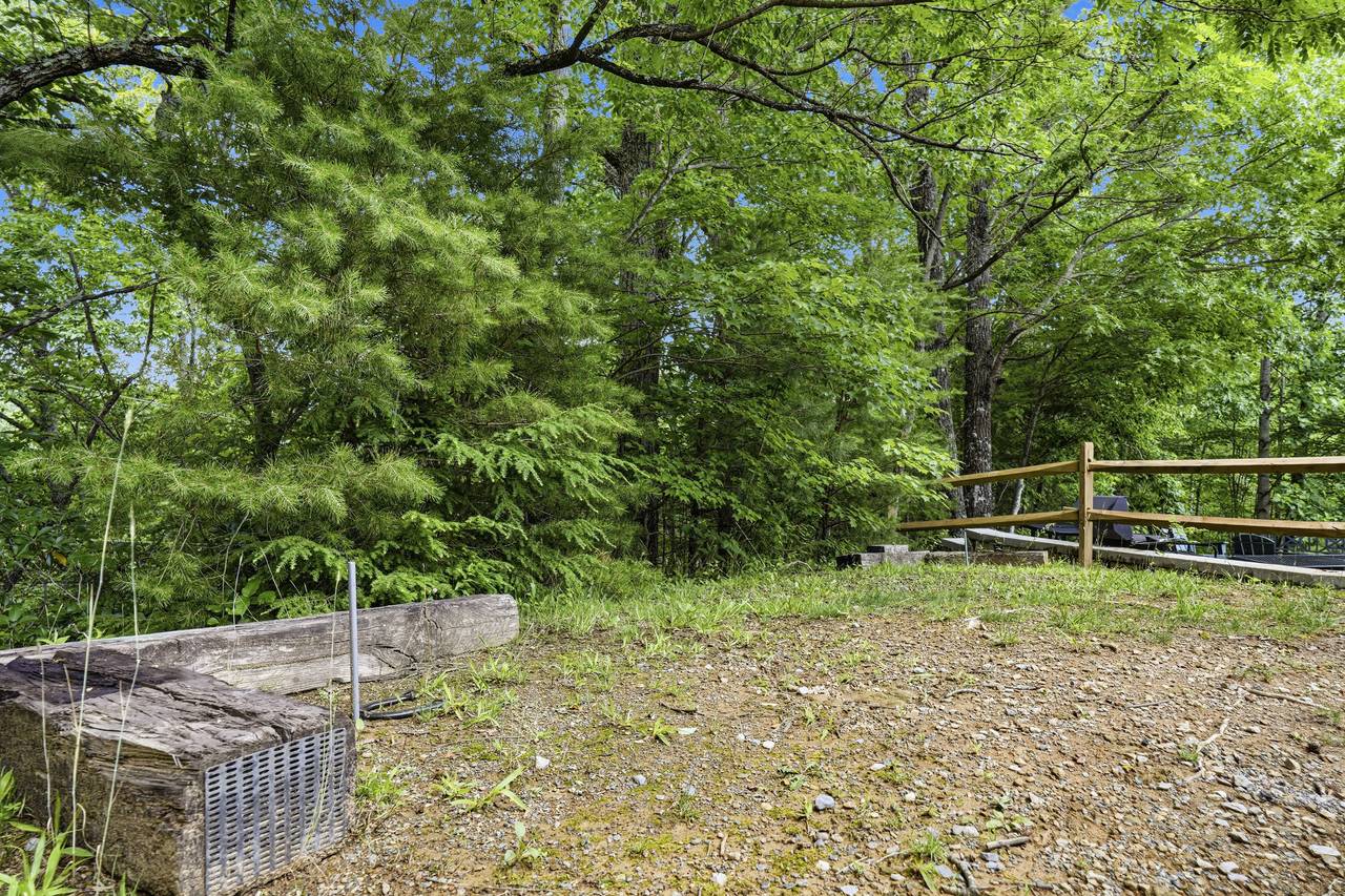 Pet-friendly cabin welcoming your furry companions Pet-friendly cabin welcoming your furry companions