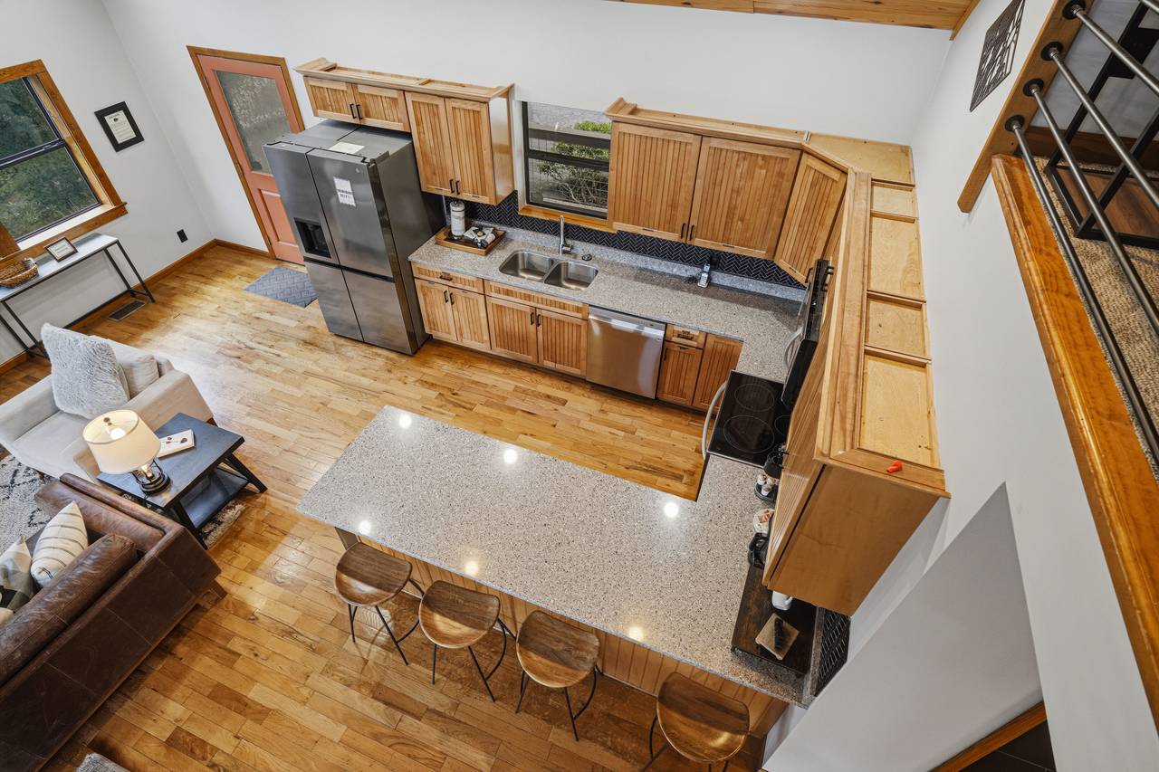 Spacious kitchen ready for family meals and snacks Spacious kitchen ready for family meals and snacks