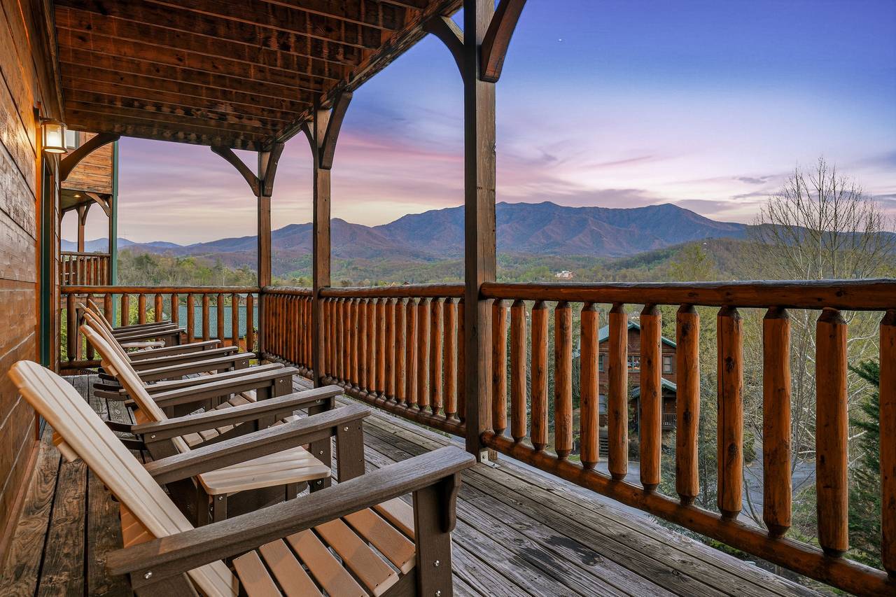Expansive deck with new seating & mountain views Expansive deck with new seating & mountain views