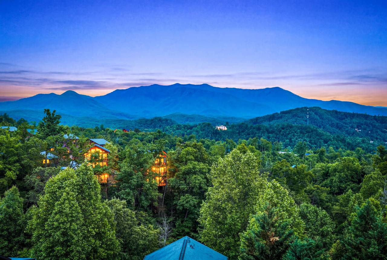Stunning Smoky Mountain Views From Every Level Stunning Smoky Mountain Views From Every Level