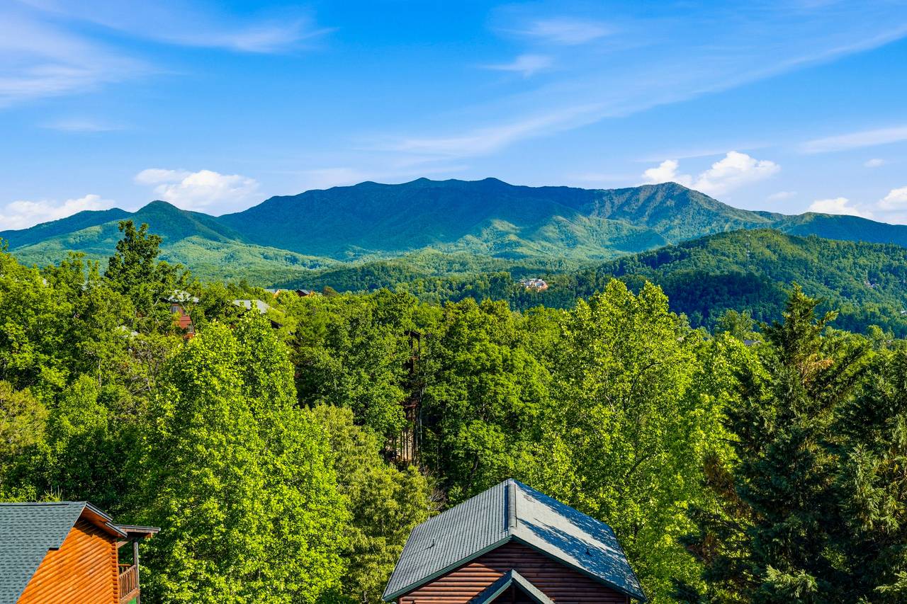 Breathtaking Mountain Views Perfect For Relaxing Breathtaking Mountain Views Perfect For Relaxing