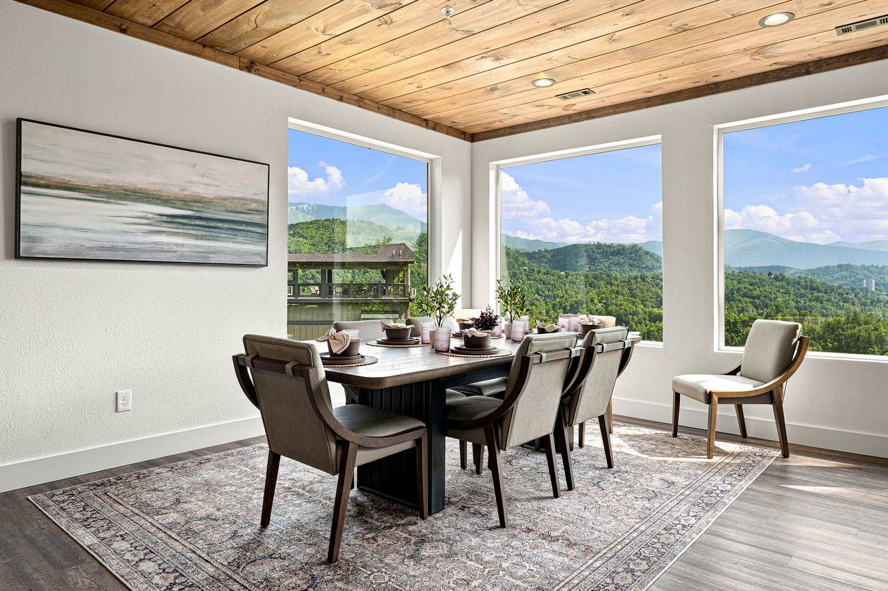 Dining area with beautiful Smoky Mountain Views Dining area with beautiful Smoky Mountain Views