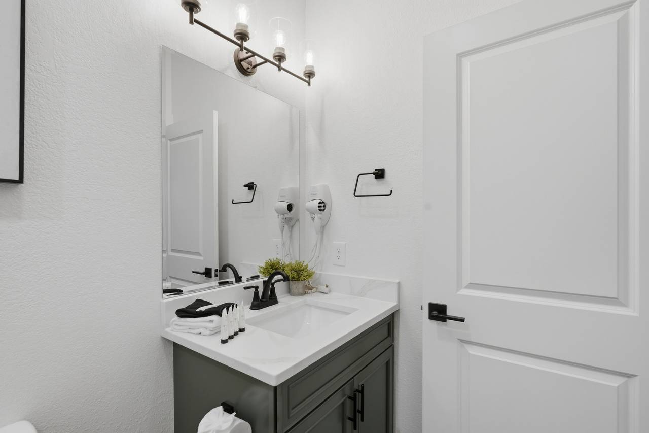 Every bedroom has its own private ensuite bathroom Every bedroom has its own private ensuite bathroom