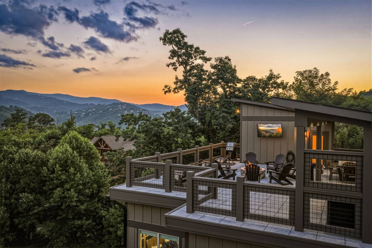 Private rooftop oasis with hot tub, fire pit & seating Private rooftop oasis with hot tub, fire pit & seating