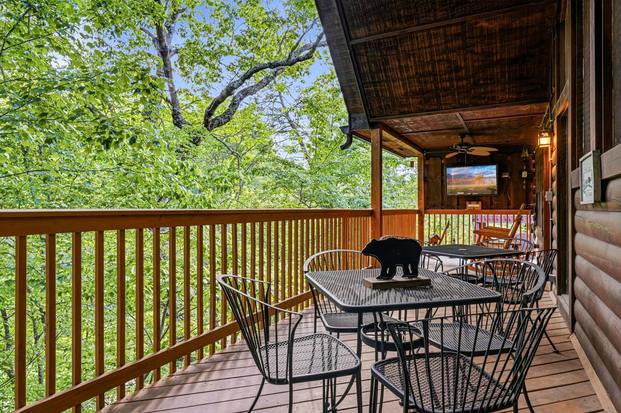 Outdoor Dining Tables Perfect For Smoky Mtn Meals Outdoor Dining Tables Perfect For Smoky Mtn Meals
