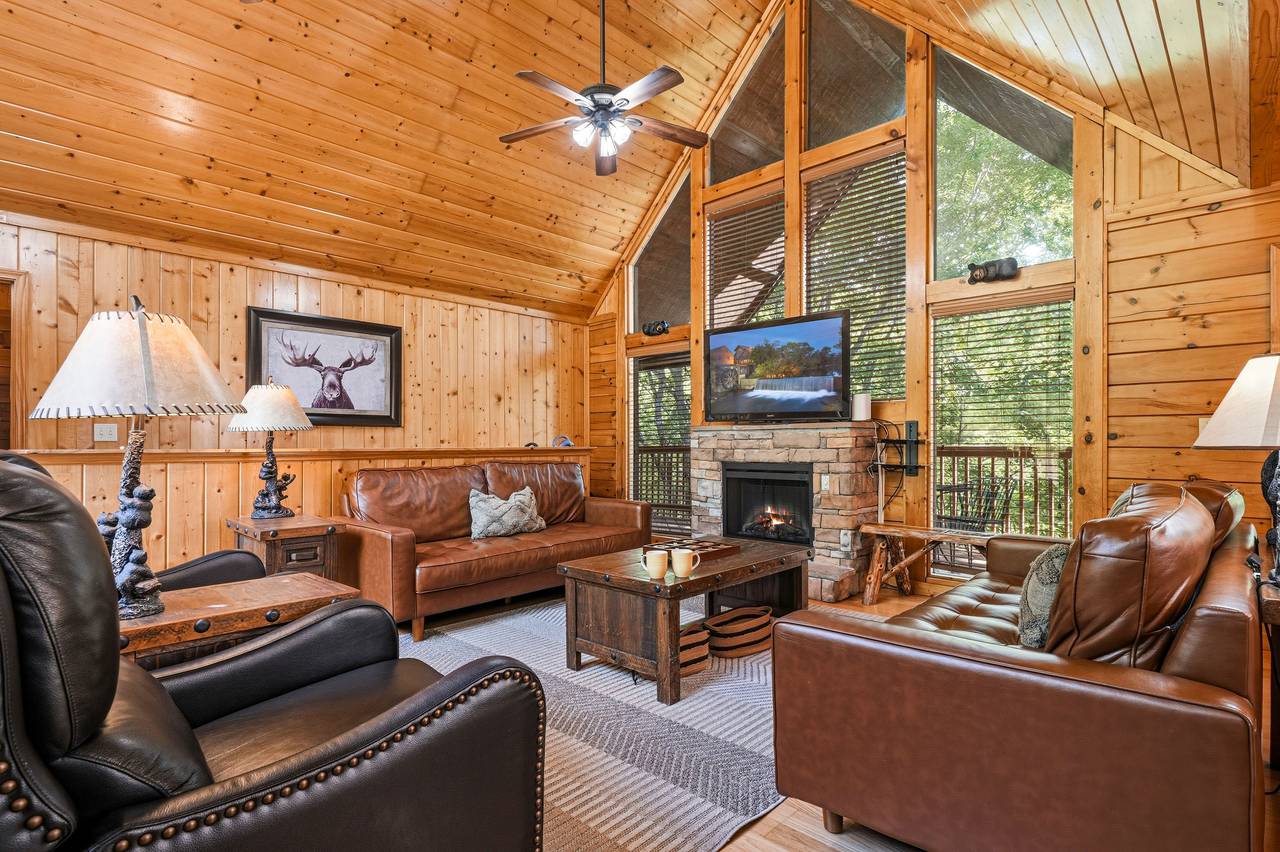 Cozy Living Room With Fireplace & Smart TV Cozy Living Room With Fireplace & Smart TV