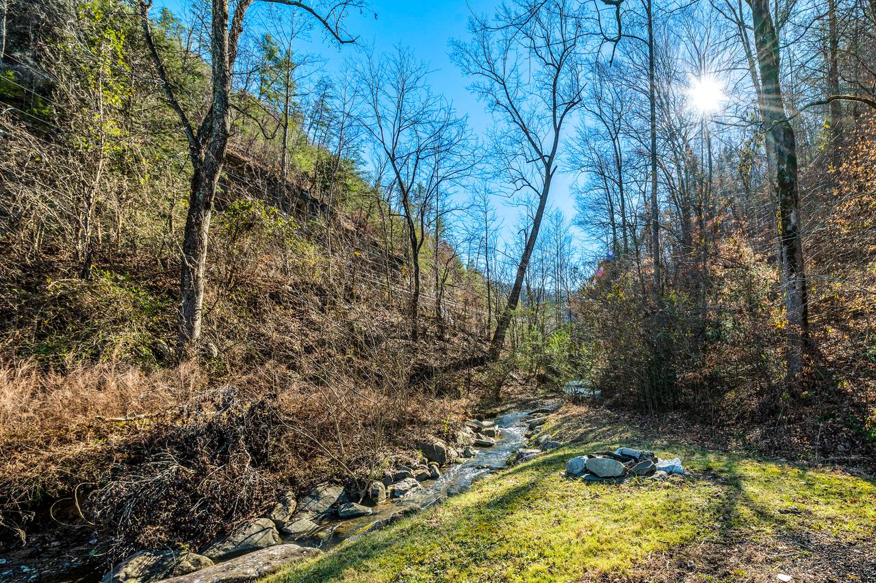 Enjoy evenings by the fire beside the creek Enjoy evenings by the fire beside the creek