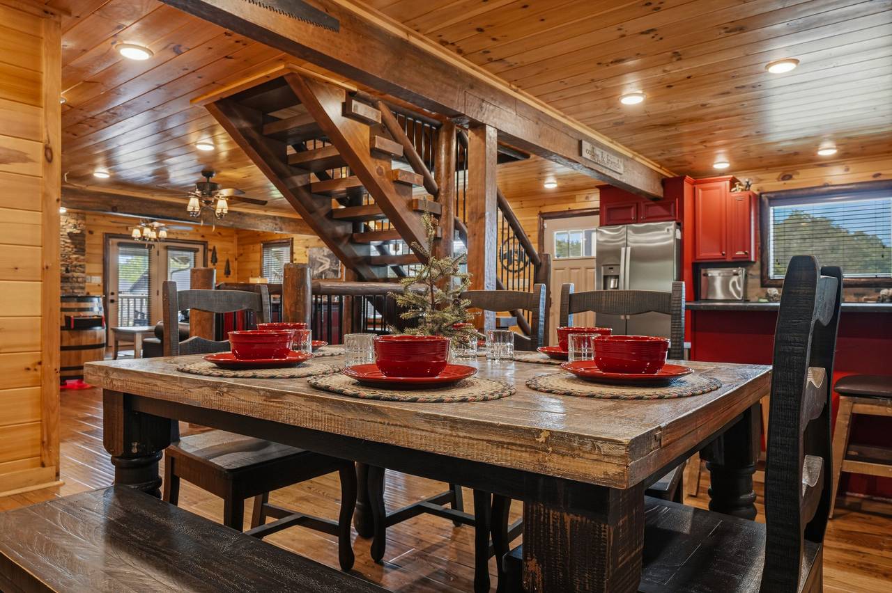 Dining area perfect for family meals and games Dining area perfect for family meals and games