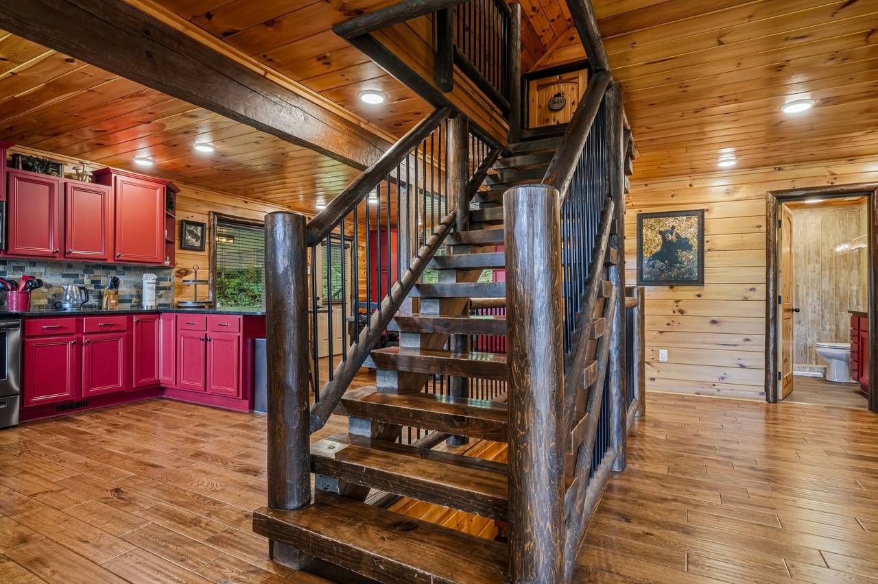Staircase on the entry level that takes you to the upper level Staircase on the entry level that takes you to the upper level