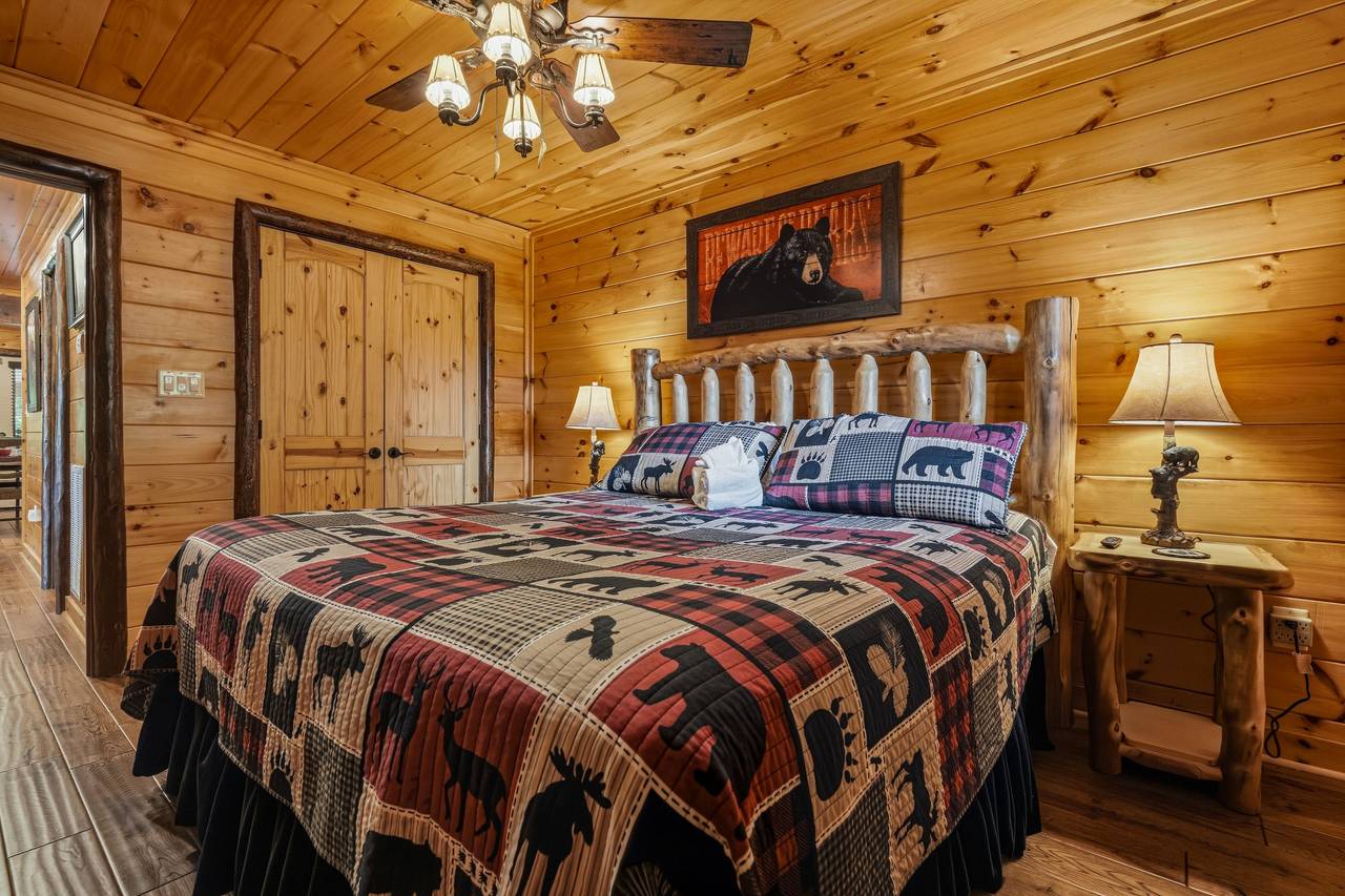 Comfortable king bedroom with flat-screen TV Comfortable king bedroom with flat-screen TV