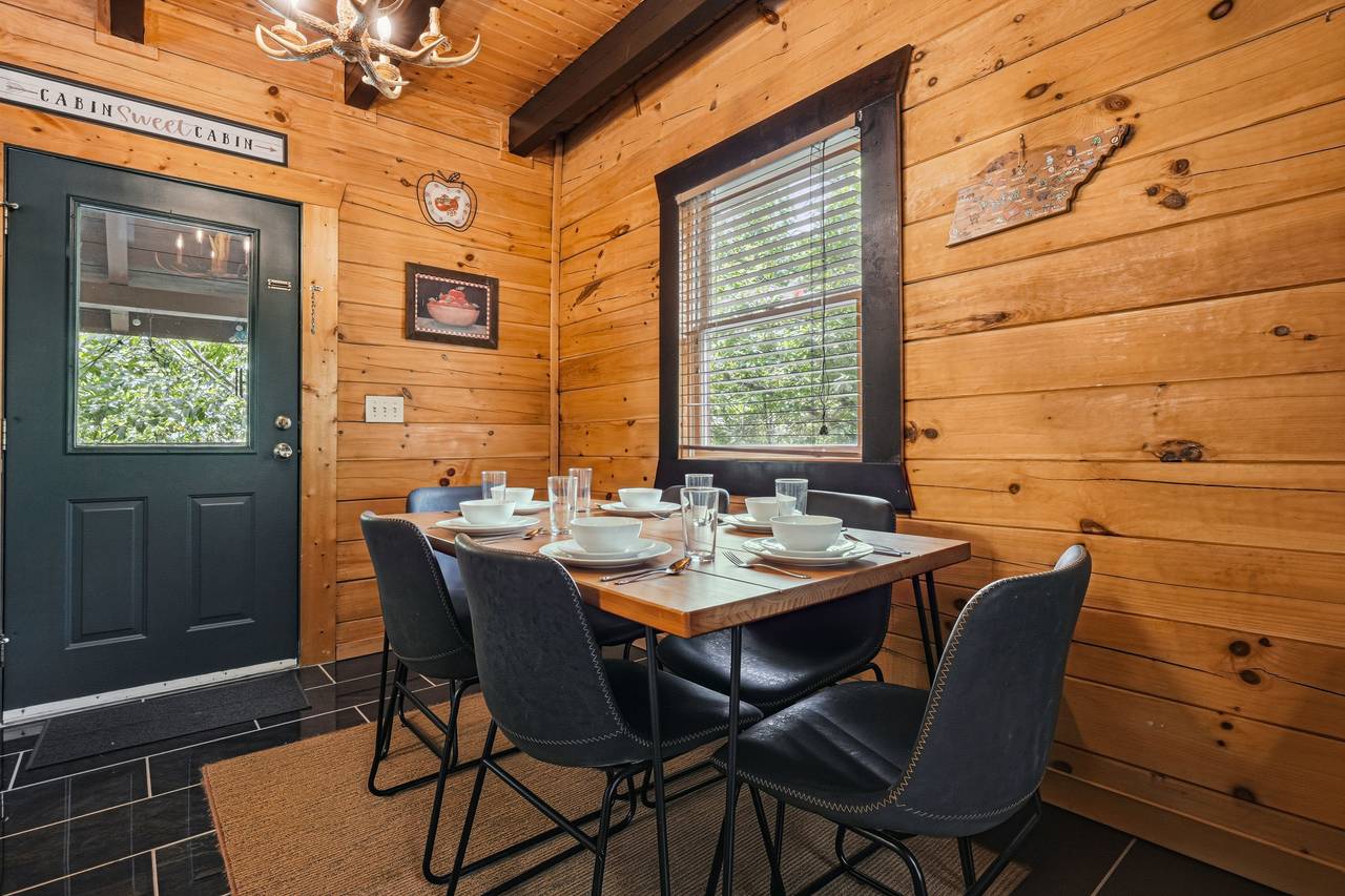 Dining table seats 6 for meals together Dining table seats 6 for meals together