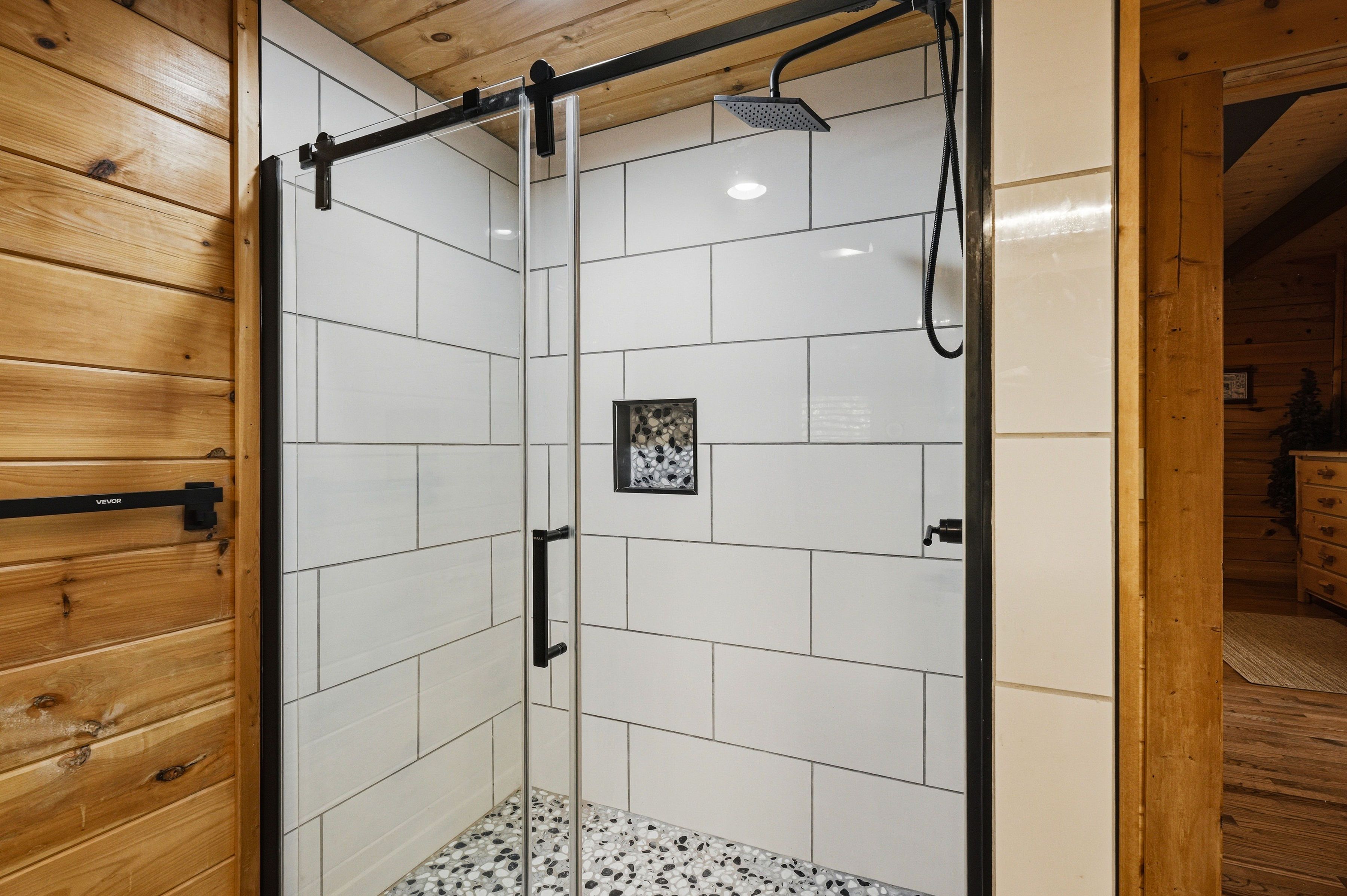 Entry-level ensuite bath with walk-in shower