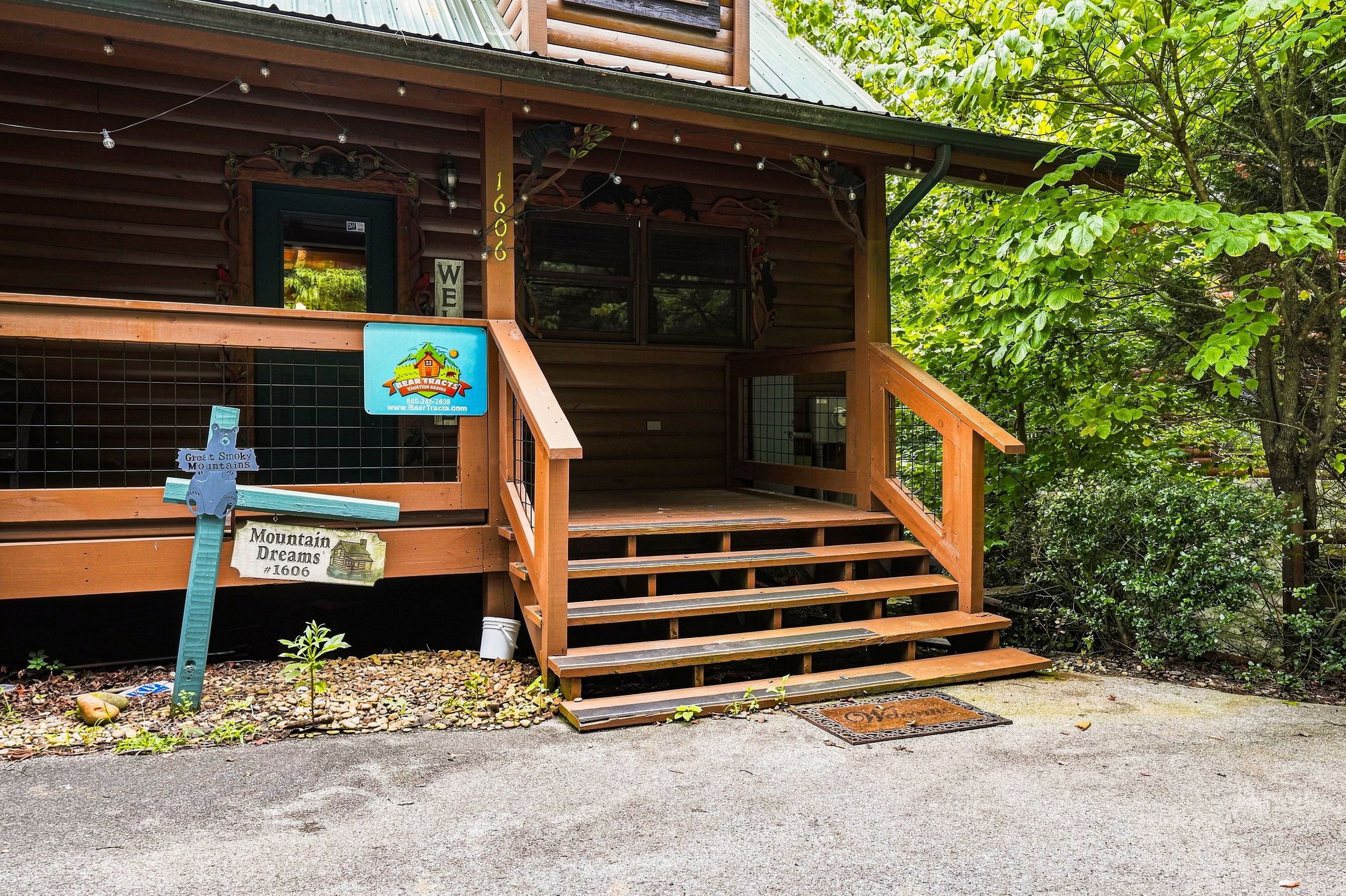 Welcoming entry with just 5 steps to the front door
