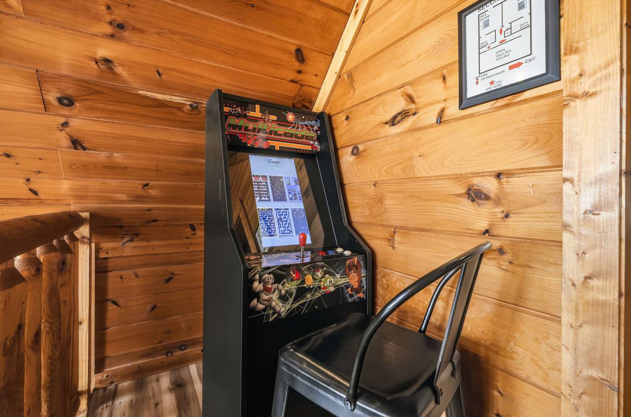 Multicade arcade system with classic games Multicade arcade system with classic games