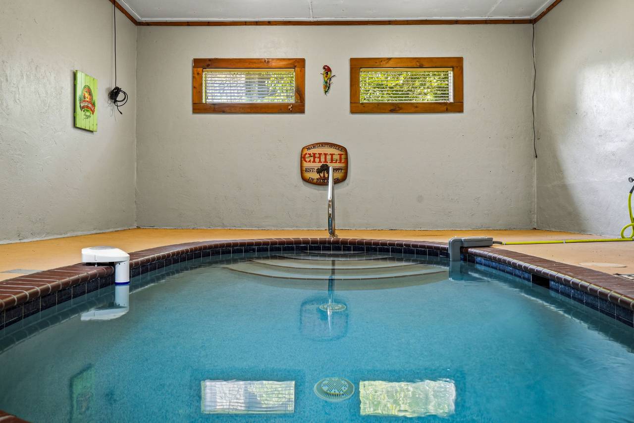 Pool depth is 3.5 feet Pool depth is 3.5 feet