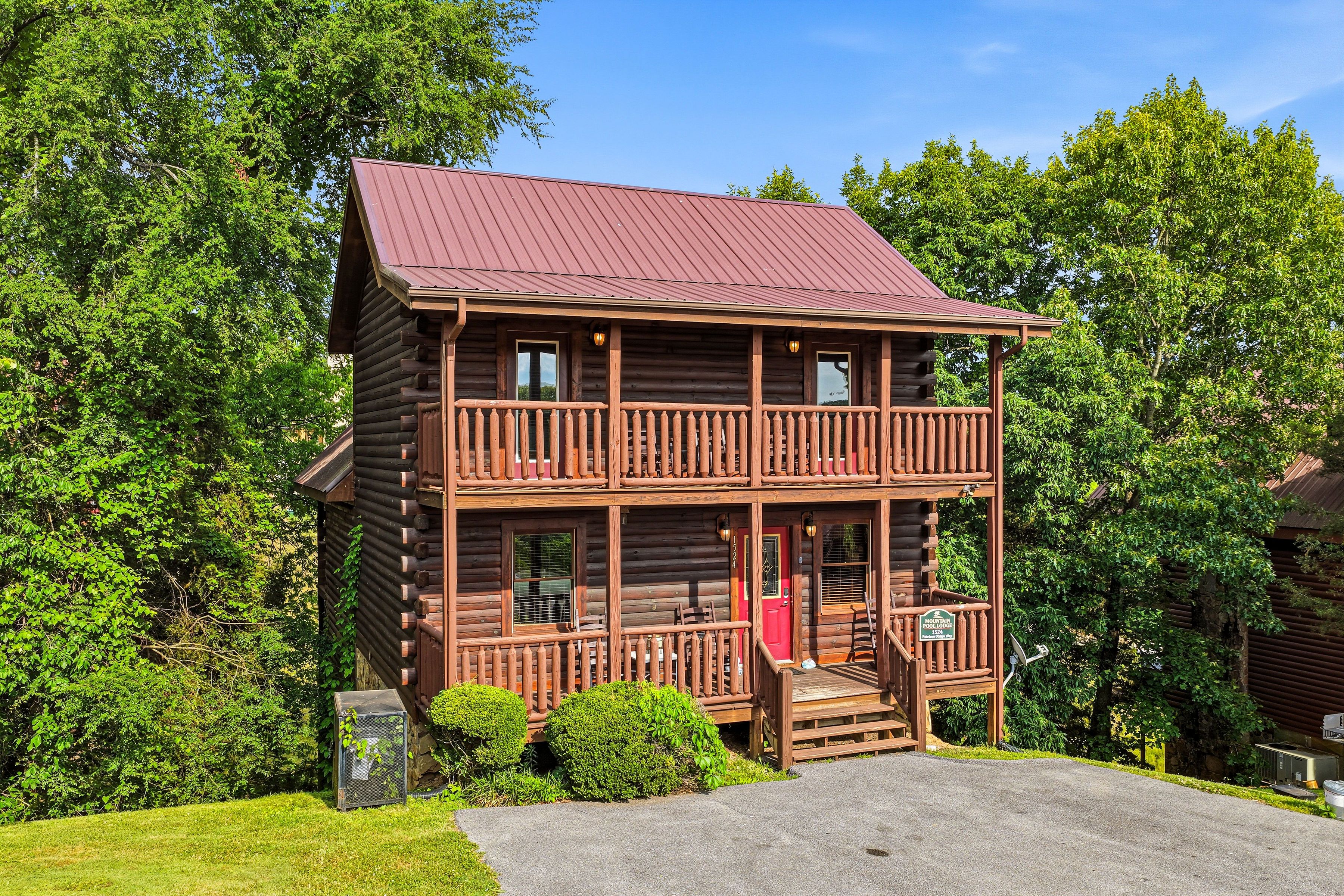 Welcome to Mountain Pool Lodge, offered by Bear Tracts
