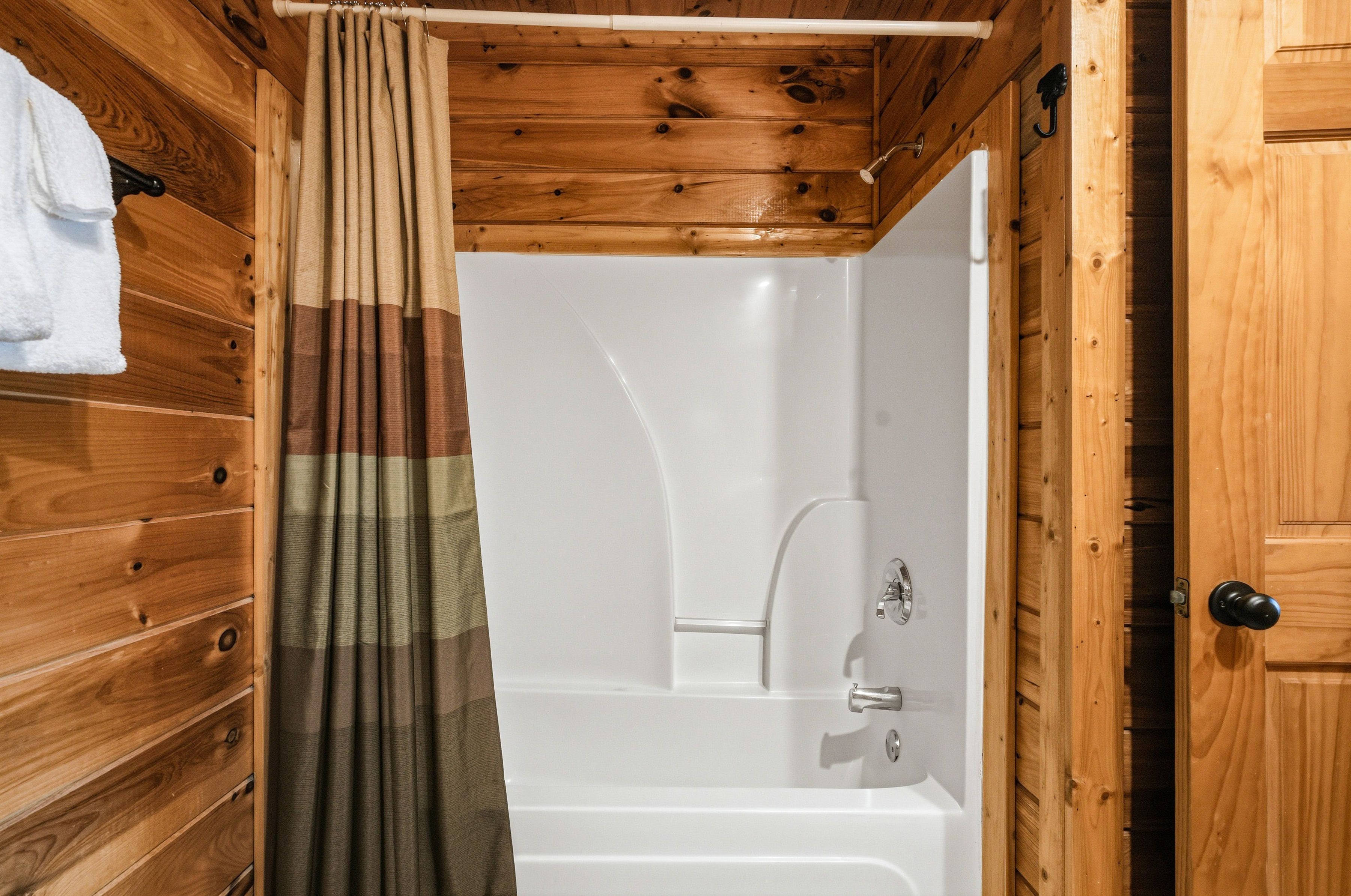 Tub and shower combination in private ensuite