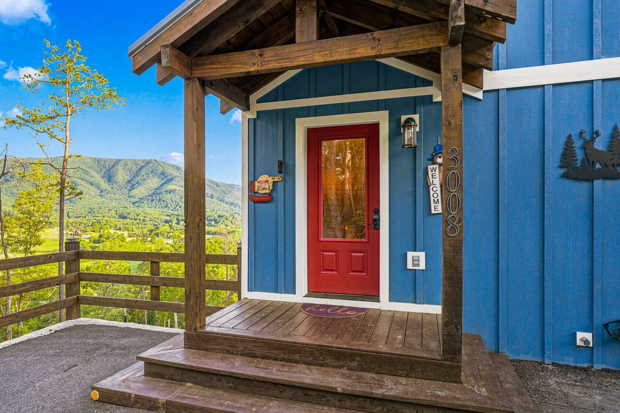 <span class="name">Easy entry with 3 steps to the entrance</span> <span class="name">Easy entry with 3 steps to the entrance</span>