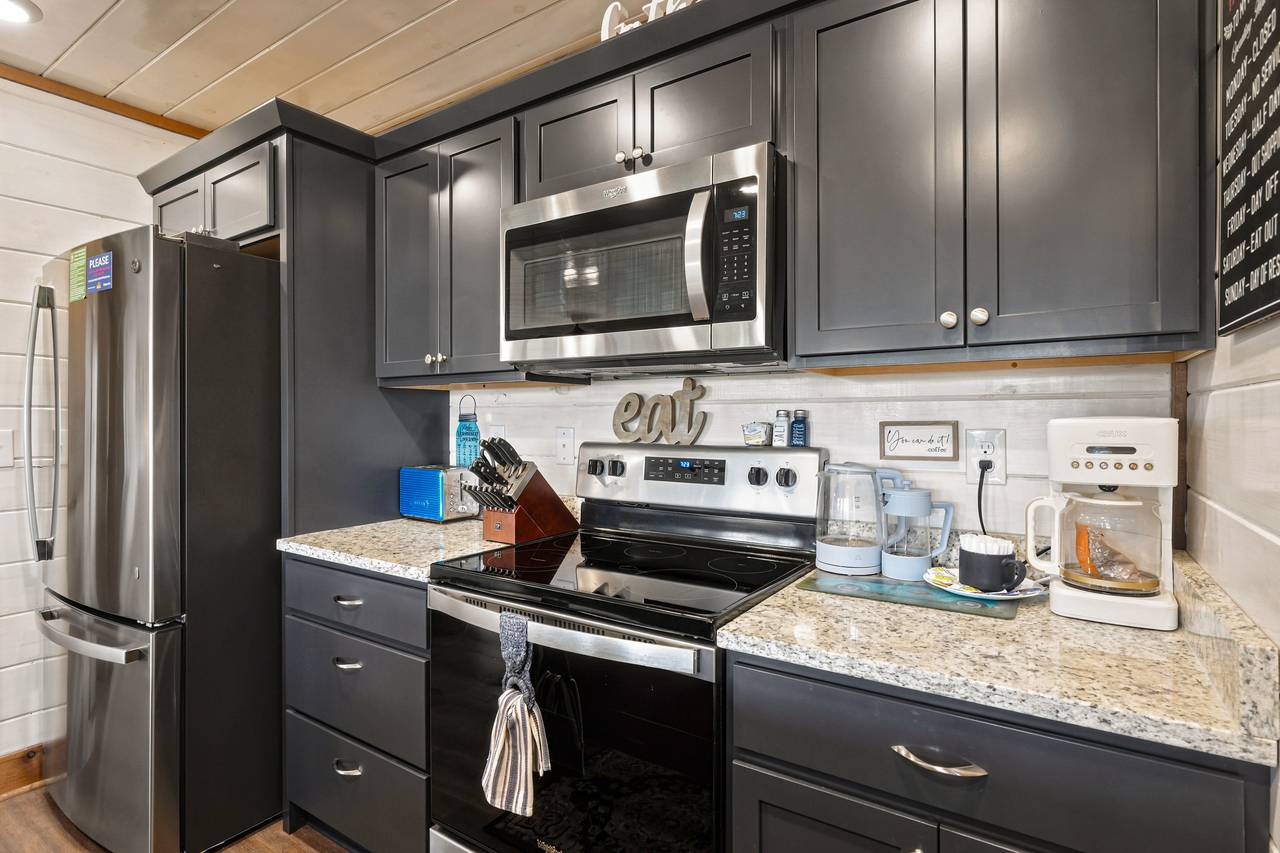 <span class="name">Fully equipped kitchen for meals during your stay</span> <span class="name">Fully equipped kitchen for meals during your stay</span>