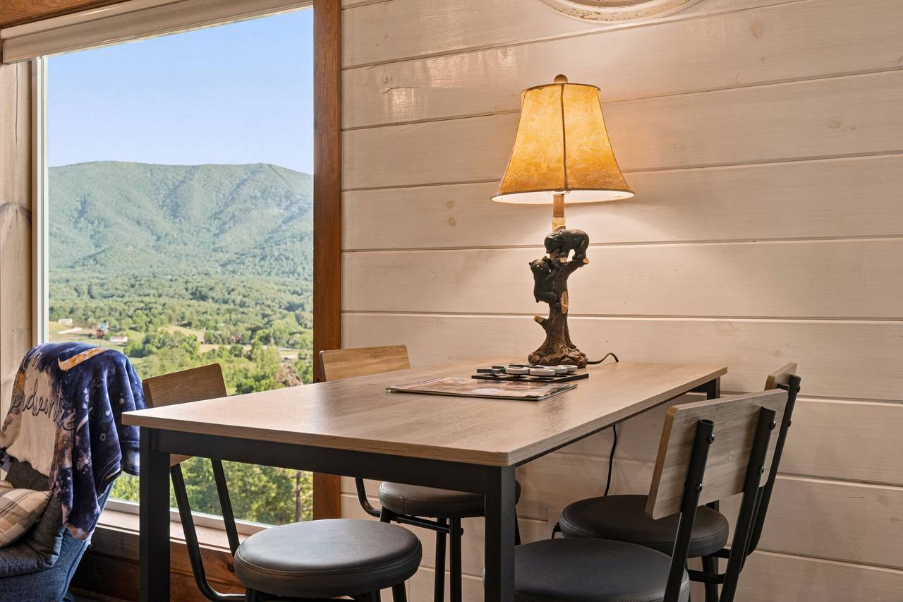 <span class="name">Remote workstation or gaming table</span> <span class="name">Remote workstation or gaming table</span>