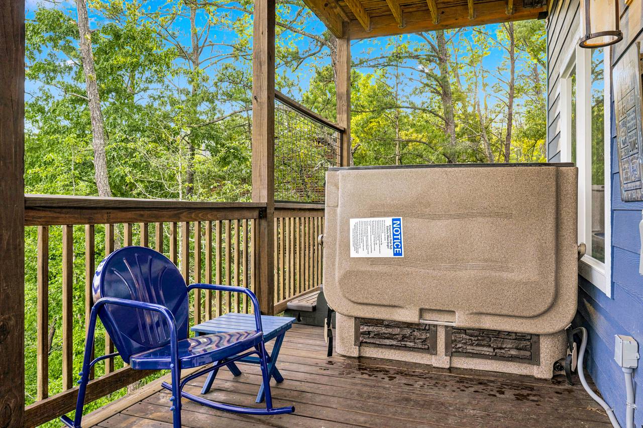 <span class="name">Outdoor hot tub for peaceful mountain evenings</span> <span class="name">Outdoor hot tub for peaceful mountain evenings</span>