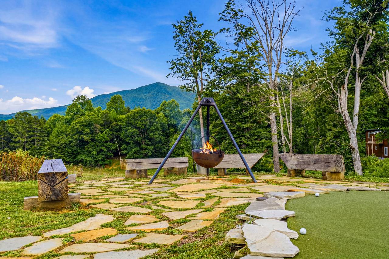 <span class="name">Gather around the fire pit under the Smoky Mountain sky</span> <span class="name">Gather around the fire pit under the Smoky Mountain sky</span>